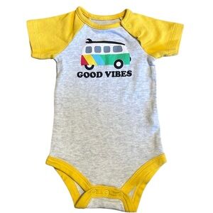 🔴Baby onesie. Size 0-3 months